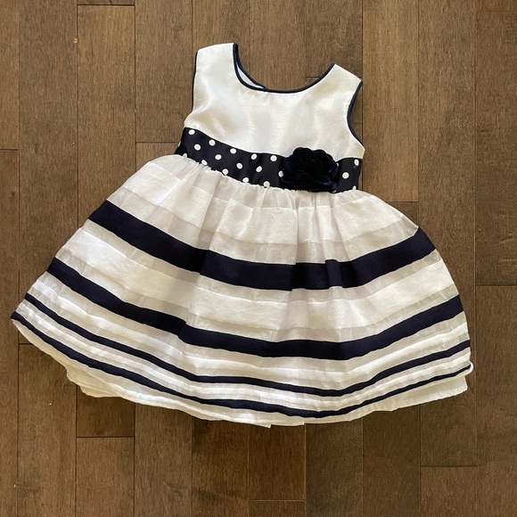 Baby Girl (or boy!) 6-9 Month Bundle - Picture 2 of 10